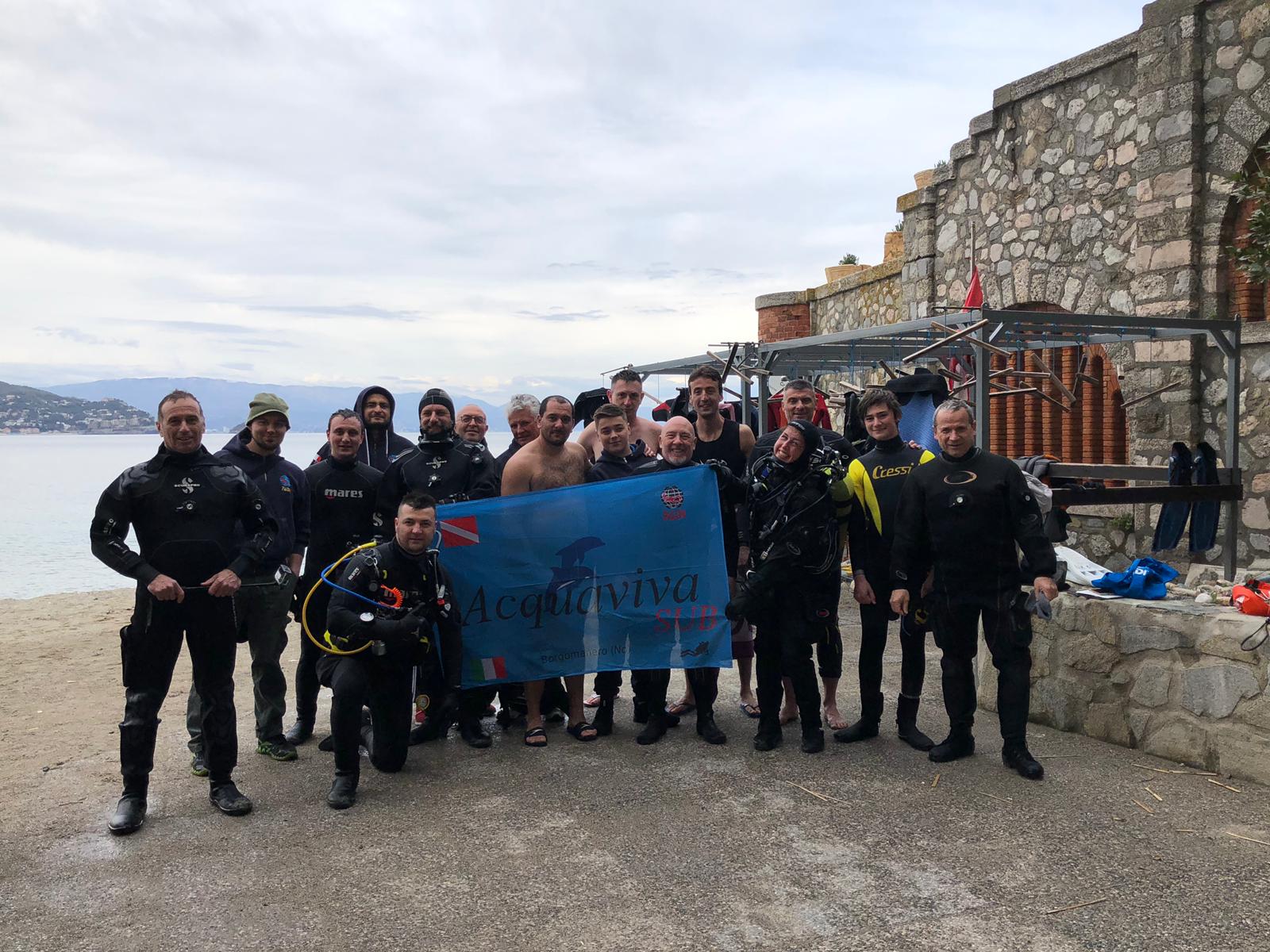 <span style="color:#000000;"><strong><em><span style="background-color:#ffffff;">UN GRANDE GRUPPO</span></em></strong></span>